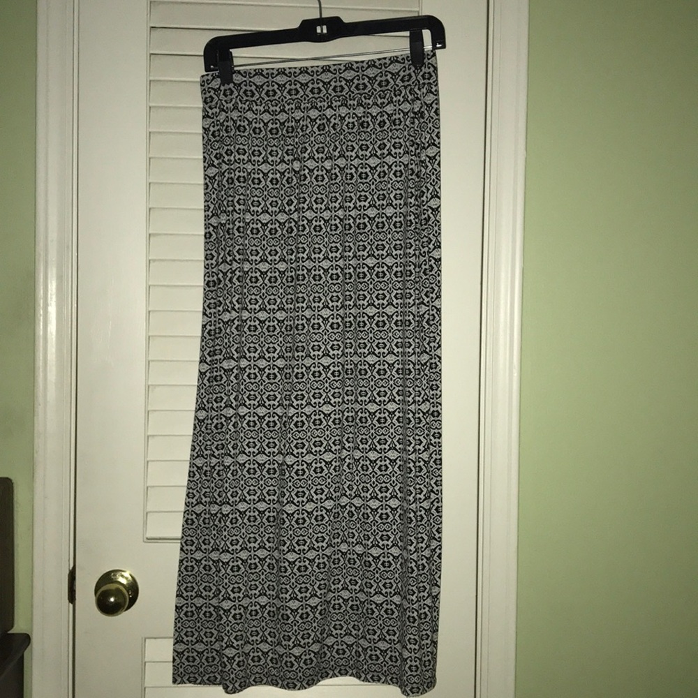 Black and White Maxi Skirt